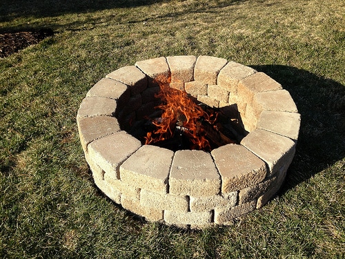 How To Build a DIY Natural Stone Firepit Using a Natural Stone Supplier